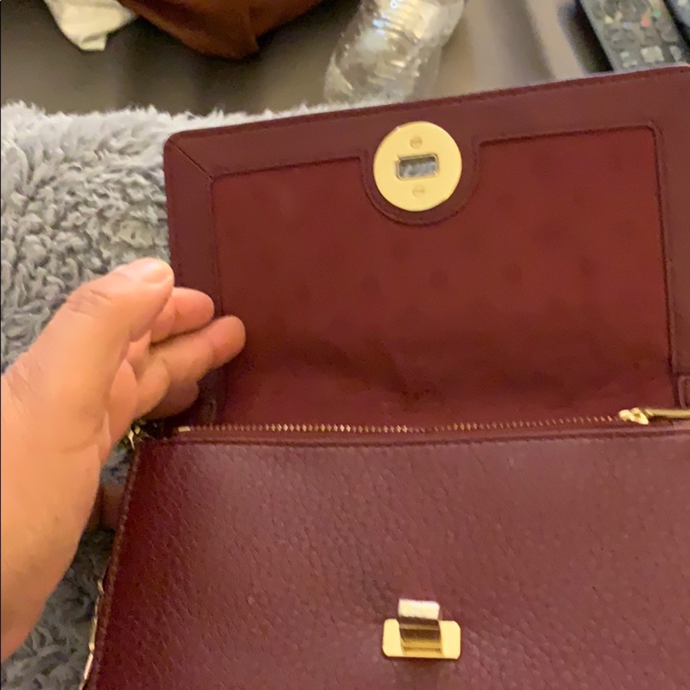 Crossbody - Picture 3 of 4